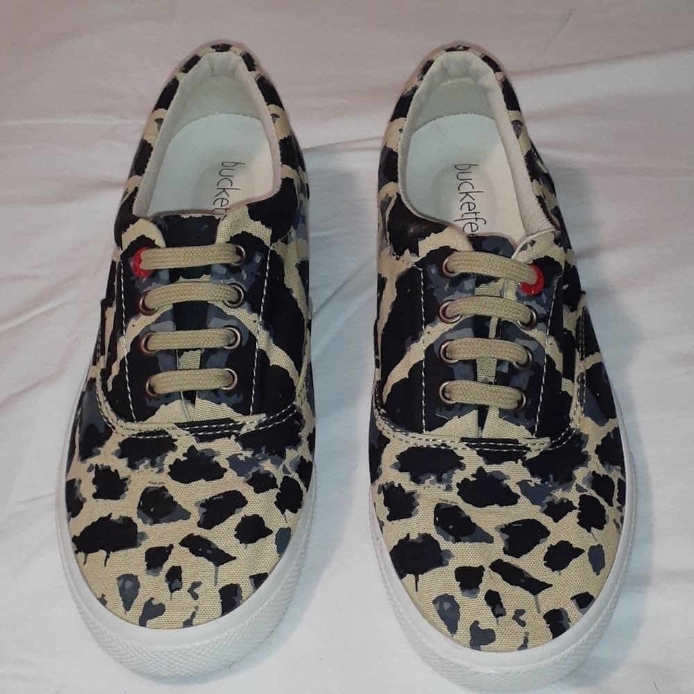Bucketfeet Giraffe Low‎ Top Super Cool Sneakers 7